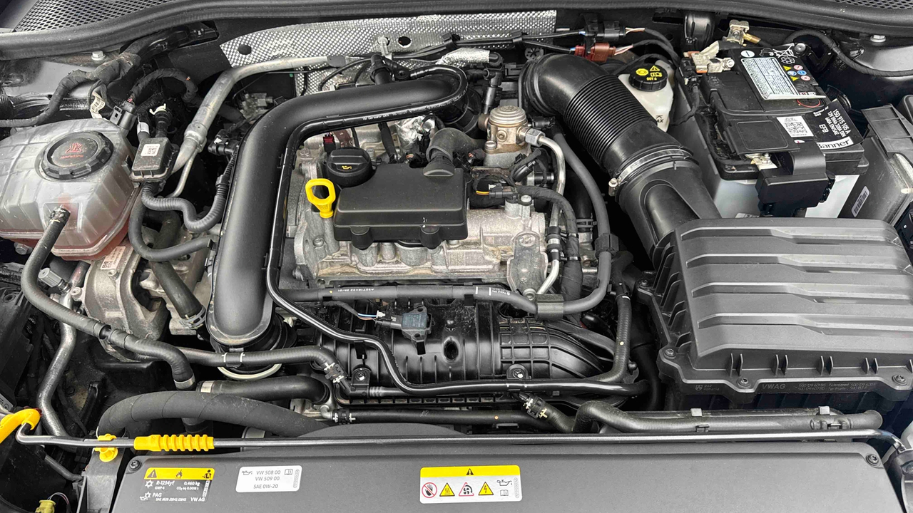 Seat Leon 1.0 TSI 110 BVM6 — photo 15