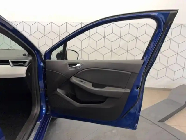 Renault Clio tce 90 - 21n — photo 21
