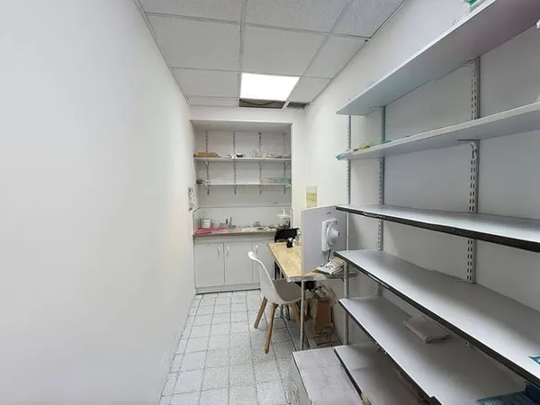 Local commercial 101 m²