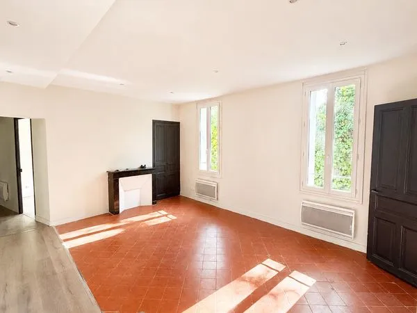 Appartement T4 - 99,19 m² - Jardin de la Fontaine, Avenue Franklin Roosevelt à Nimes