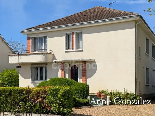 Maison 12 pièces 225 m²