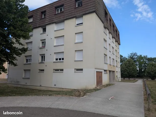 Studio 1 pièce 32 m²