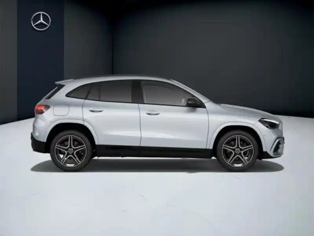 Mercedes Gla 250 e hybrid eq amg line — photo 6