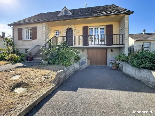 Maison 7 pièces 145 m²