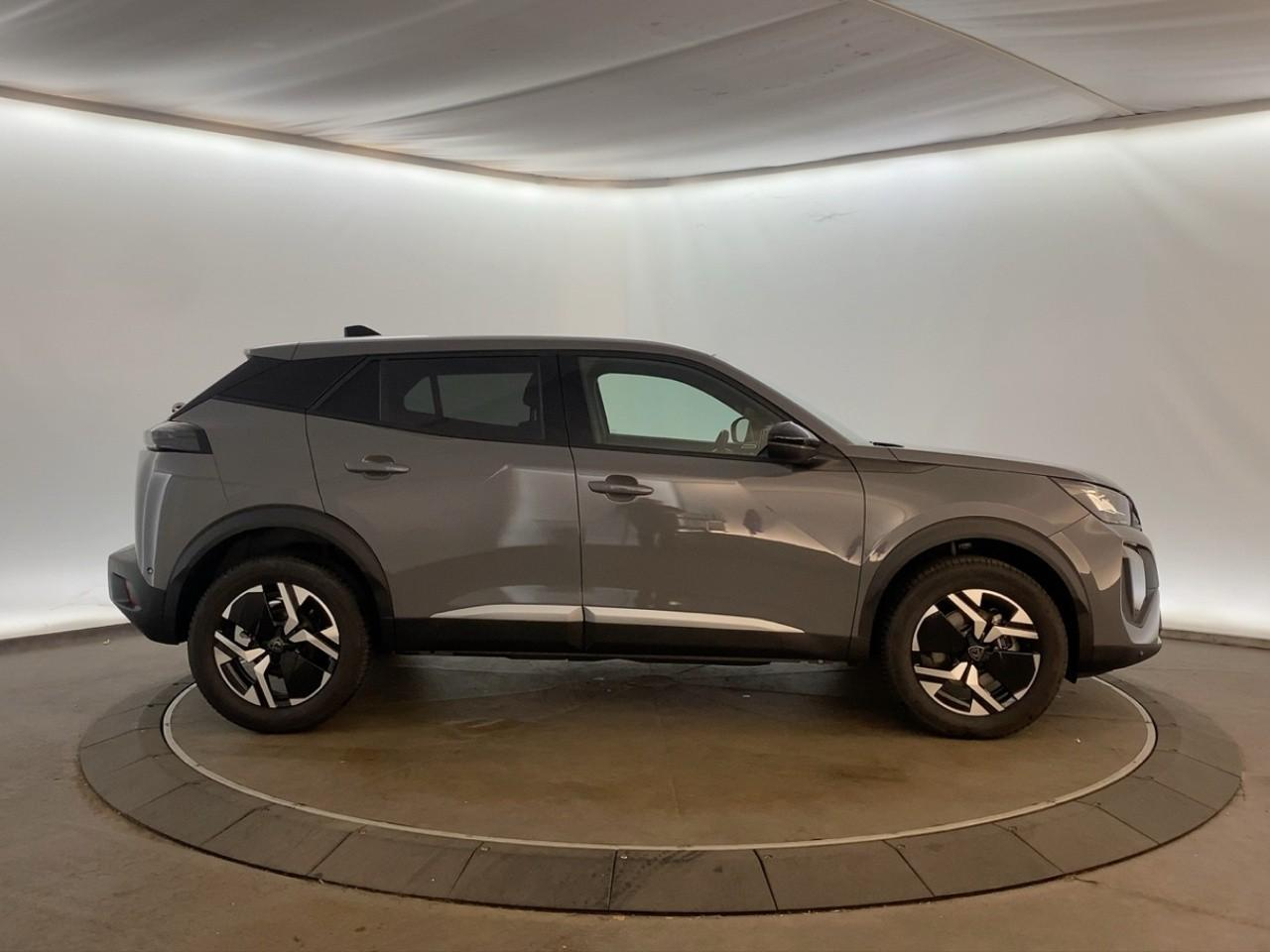 Peugeot 2008 hybrid 145 ch e-dcs6 allure — photo 4