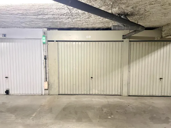 Garage / Box de 13m² sur l'avenue Jean Moulin - Hyères