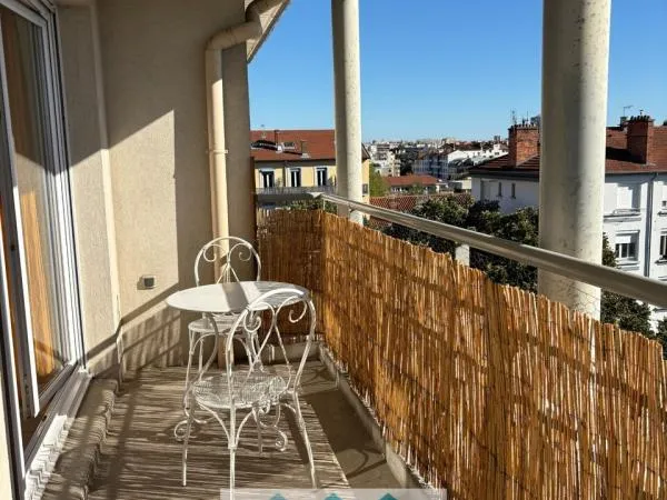 F3 MEUBLE - LYON 3EME PROCHE SANS SOUCI - ET PART DIEU