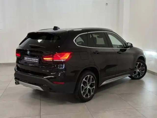 Bmw X1 sdrive18ia 136ch xline dkg7 — photo 2