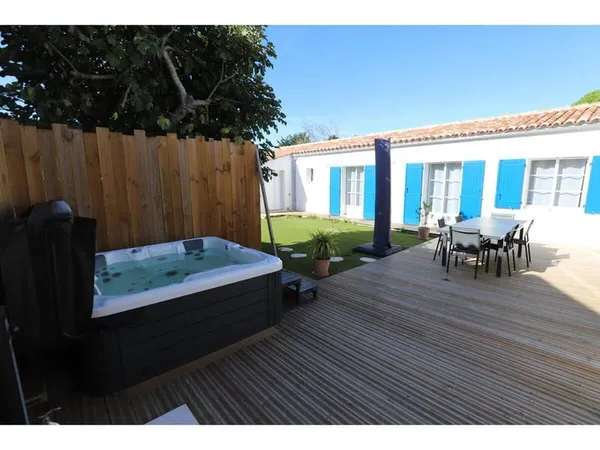 Maison de plain-pied 6 pièces 124 m²