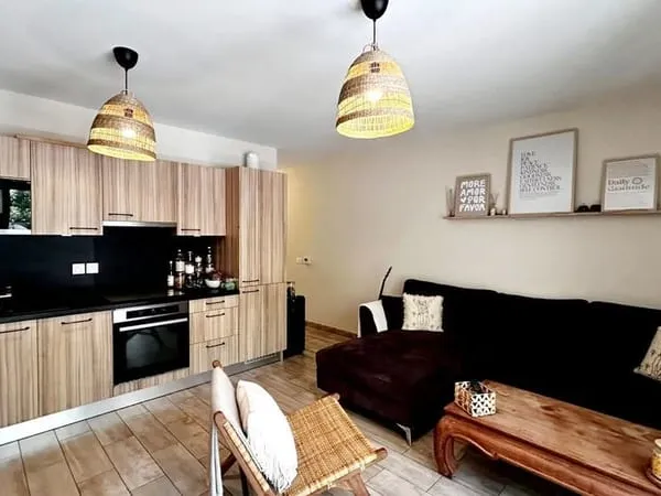 A vendre à Cannes Ouest - Résidence de Standing Beau 2 pièces a