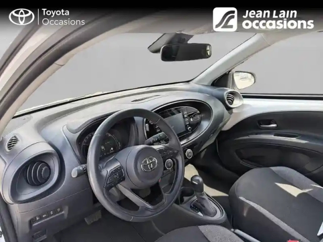 Toyota Aygo x 1.0 vvt-i 72 s-cvt — photo 11