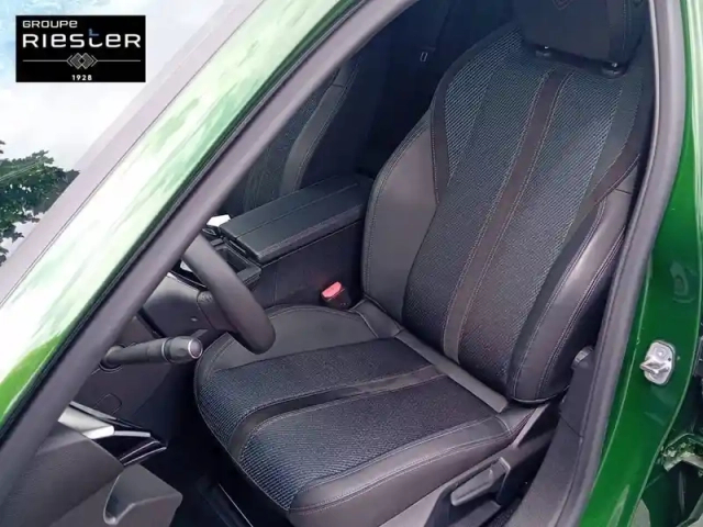 Peugeot 308 electrique 54 kwh 156ch — photo 31