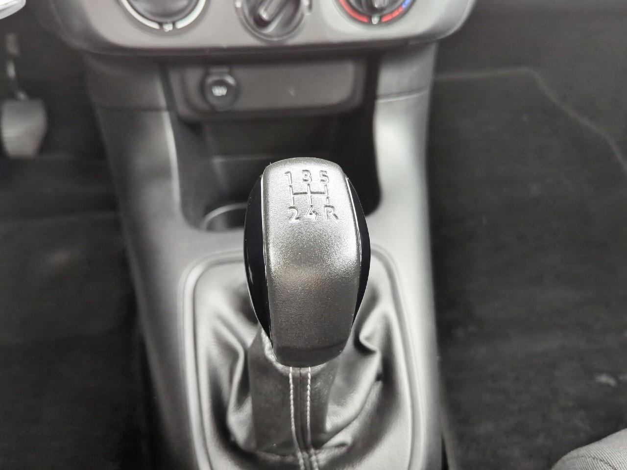 Citroën C3 puretech 83 ch bvm5 you — photo 26