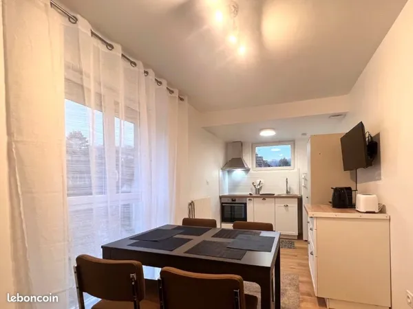 T3 meublé 45 m² - Orsay - RER B à 5 min - 1 550 CC