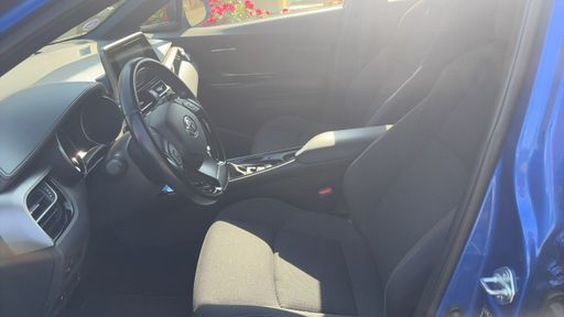 Toyota C-HR 1.8 VVT-i 122  Hybride 2WD CVT - Design – 2019 – 70409 km – Hybride essence – Boîte Automatique — photo 10