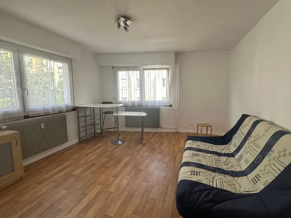 Studio 1 pièce 26 m²