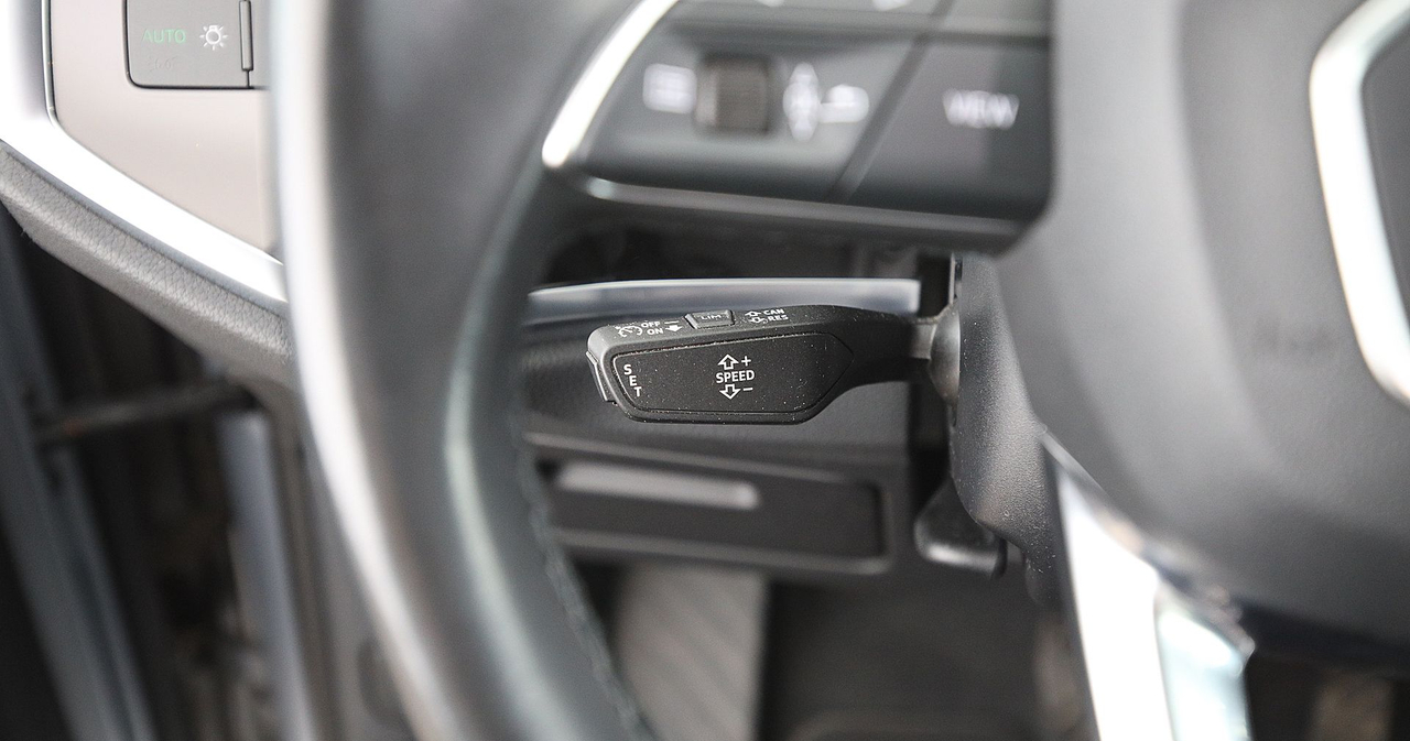 Audi Q3 — photo 26