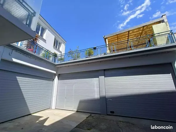 Appartement lumineux T4 en centre-ville 130m2 - Disponible dès début octobre