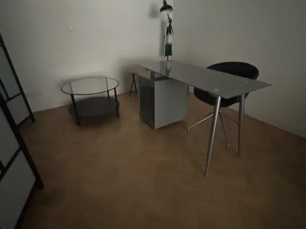 Bureau à louer avec espace de stockage - idéal indépendant / petite entreprise
