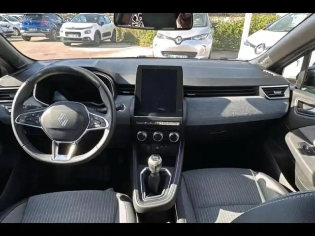 Renault Clio 1.0 eco-g 100ch techno - 24 — photo 9