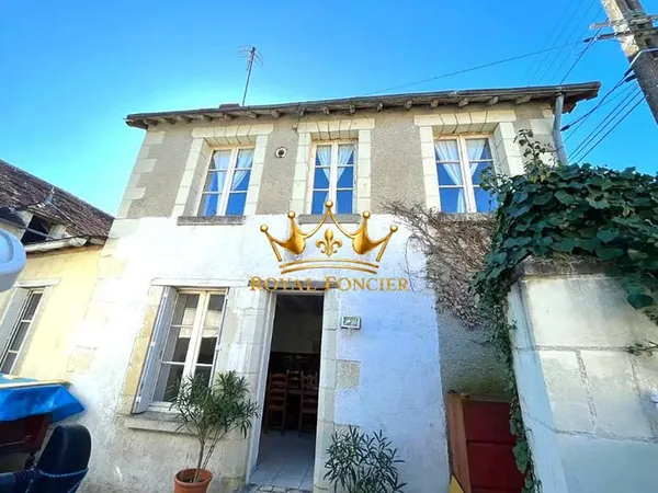 Maison de village à la campagne