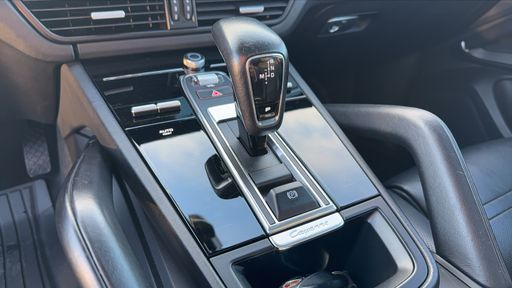 Porsche Cayenne 3.0 V6 e-Hybrid AWD 462 - N/A – 2020 – 177000 km – Hybride essence – Boîte Automatique — photo 8