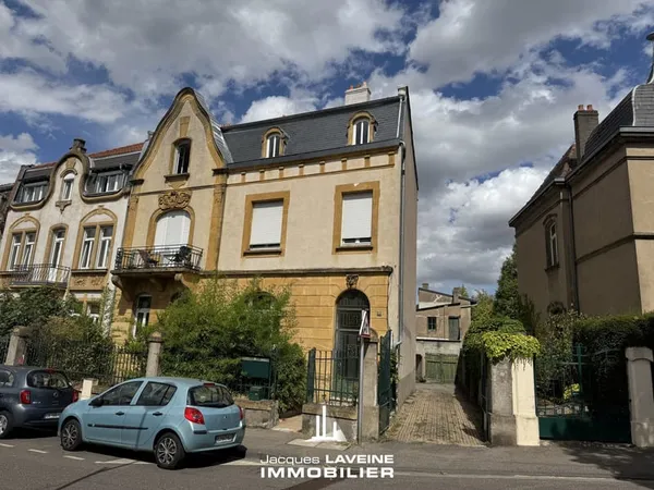 METZ NOUVELLE-VILLE APPARTEMENT 5 PIECES + GARAGES