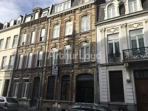 Bureau 150 m²