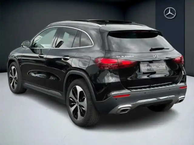 Mercedes Gla 200 d progressive line — photo 23