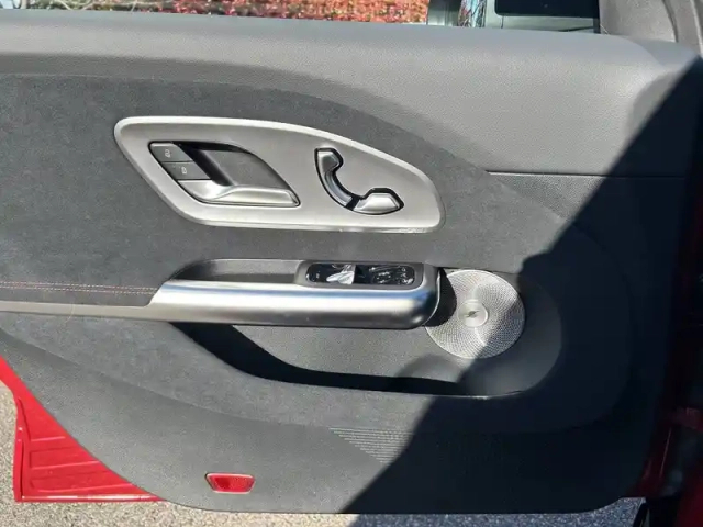 Mercedes Cla 250+ avec technologie eq — photo 13