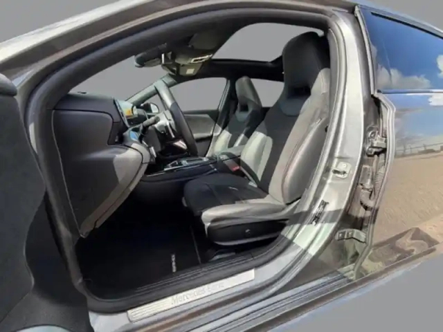 Mercedes Classe A 200 d amg line — photo 20