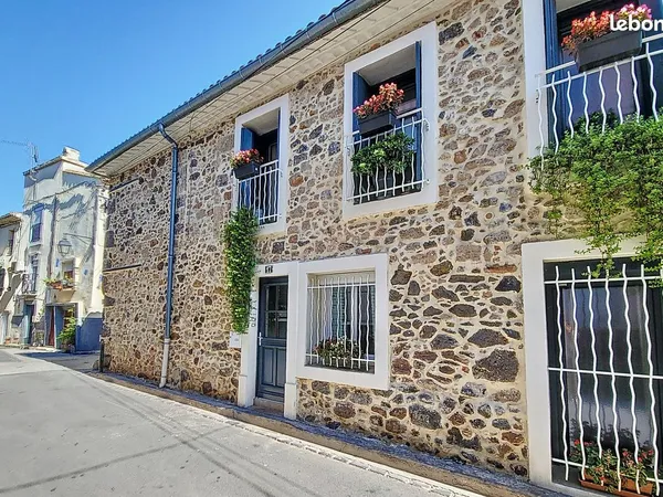 Charmante maison de 117 M2 a vendre coeur de Marseillan Ville