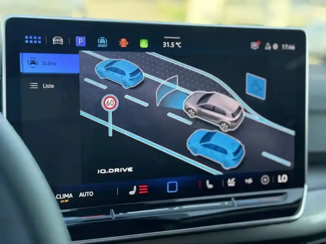 Volkswagen Golf 1.5 ehybrid 204 dsg6 — photo 29
