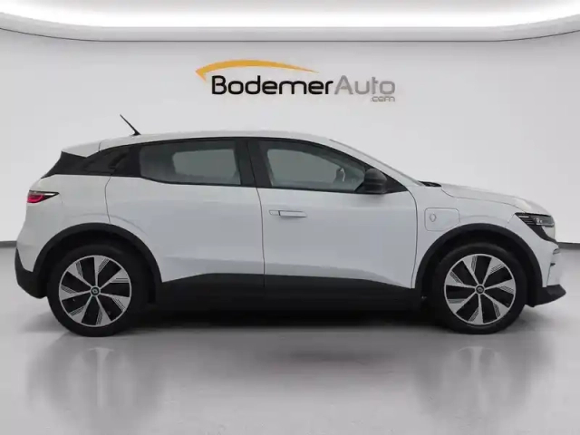 Renault Megane e-tech ev60 130ch super charge — photo 52