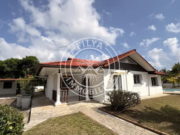 Maison 6 pièces 206 m²