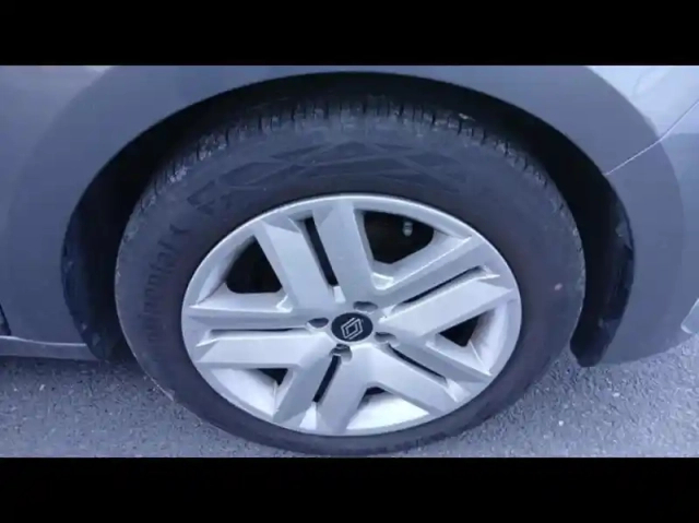 Renault Clio 1.0 tce 90ch evolution - 24 — photo 9