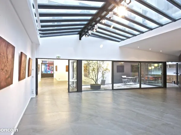 Boutique 163 m² Paris