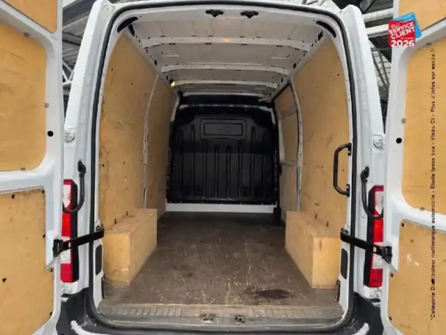 Renault Master fg f3500 l2h2 2.3 blue dci 135ch confort euro6 — photo 14