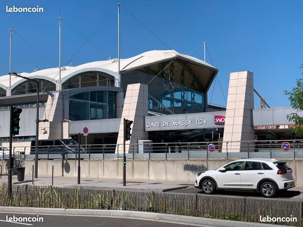 Parking sécurisé Massy Palaiseau - TGV