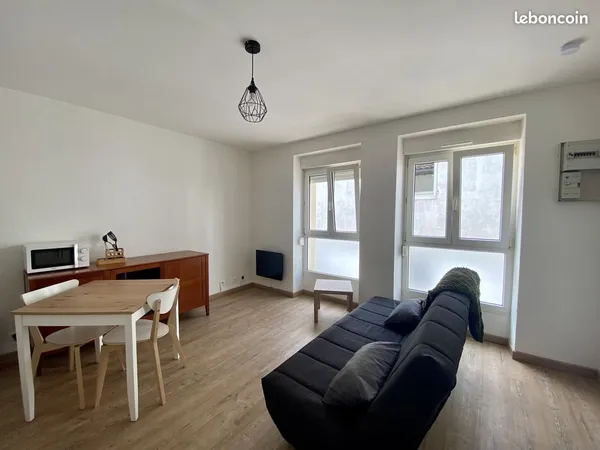 Studio 1 pièce 19 m²