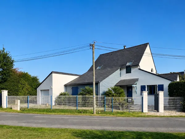 ERDEVEN BELLE MAISON FAMILIALE PROCHE DE LA MER
