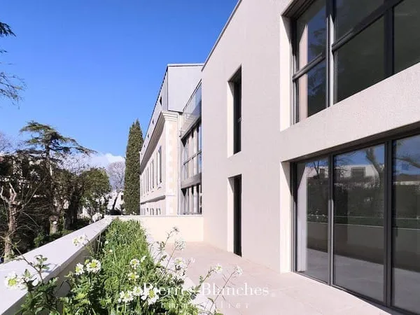 Appartement 3 pièces 108 m²