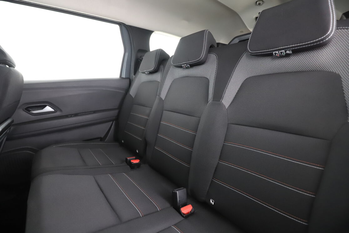 Dacia Jogger 1.0 TCe SL Extreme + — photo 13
