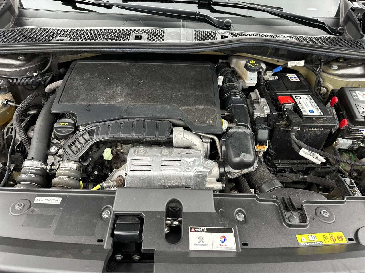 Peugeot 208 puretech 100 s&s bvm6 style — photo 13