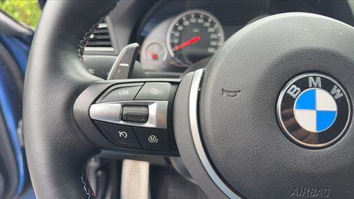 BMW M5 4.4 i V8 560 DKG7 - M – 2013 – 85883 km – Essence – Boîte Automatique — photo 17