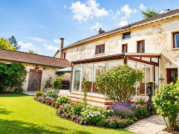 Maison 6 pièces 242 m²