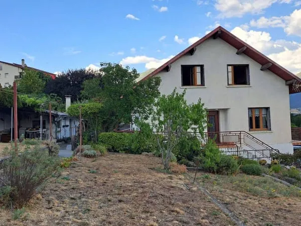 Maison 7 pièces 141 m²