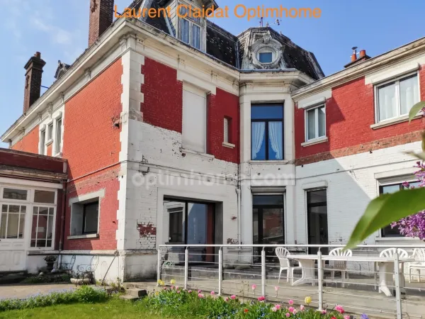 MAISON 11 PIÈCES - ENV.287 m² - 6 CHAMBRES - JARDIN - PROF LIBÉRALE POSSIBLE