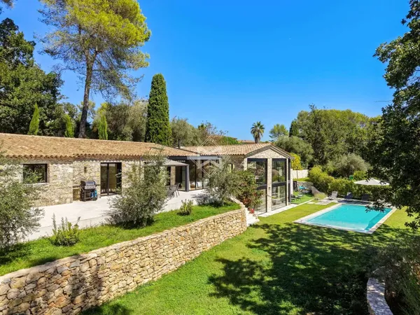 Maison 7 pièces 289 m²