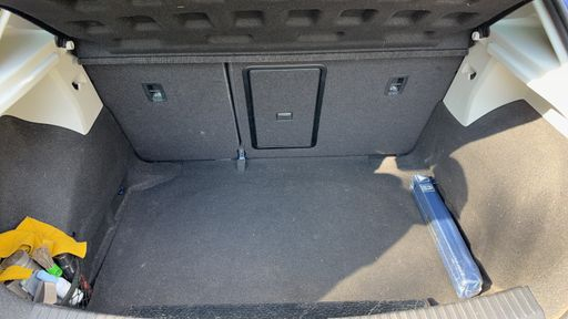 Seat Leon 1.6 TDI 116 - Xcellence – 2019 – 103470 km – Diesel – Boîte Manuelle — photo 25